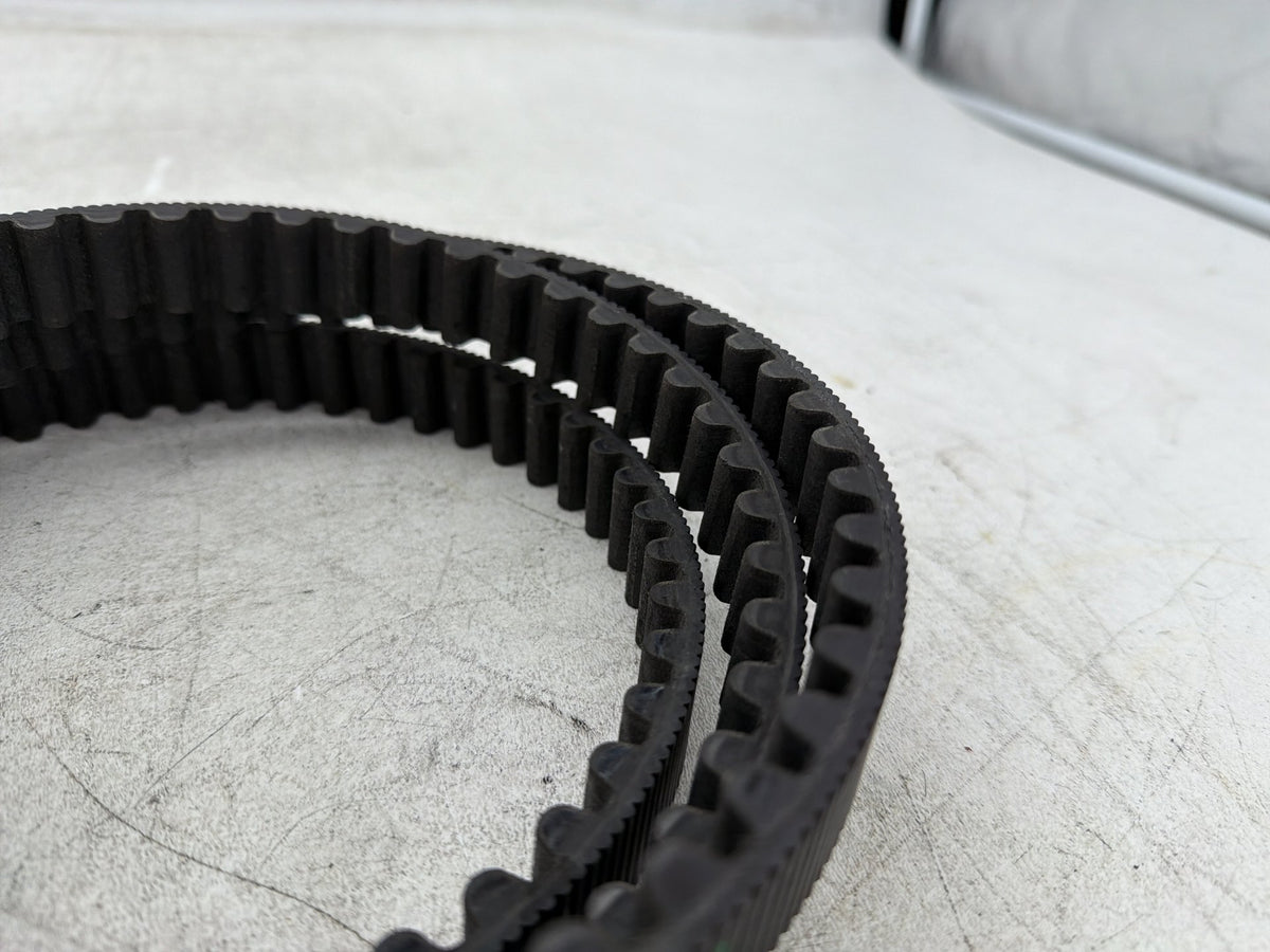 2010 Harley Electra Glide Touring Ultra OEM Rear Drive Belt 40024-09 140T 1"