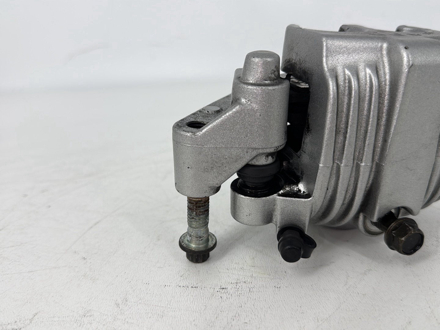 2005 Harley Sportster XL883C 883 Custom OEM Front Left 1 Brake Caliper