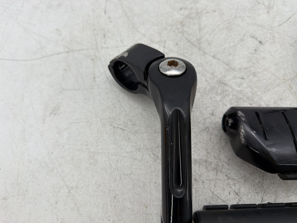 2010 Harley Road King Touring Police OEM Front Right Left Highway Foot Pegs