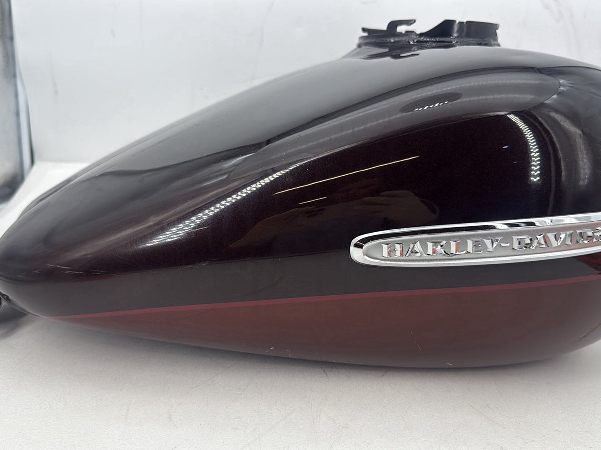 2011 Harley Electra Glide Ultra FLHTK OEM Gas Gasoline Fuel Tank Reservoir
