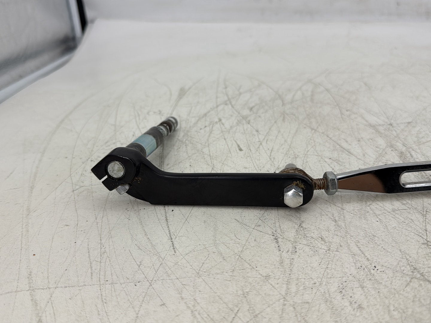 2015 Harley Road Glide Touring FLTRXS OEM Gear Shifter Lever Arm w/ Rod linkage