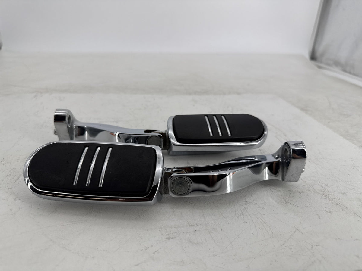 2013 Harley Street Glide Touring FLHX OEM Passenger Left & Right Foot Pegs