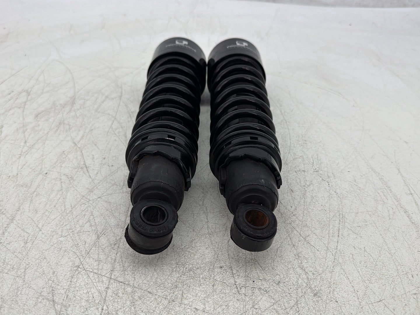 2007 Harley Touring FLHTC Electra Glide Classic OEM Rear Left Right Shock Absorbers