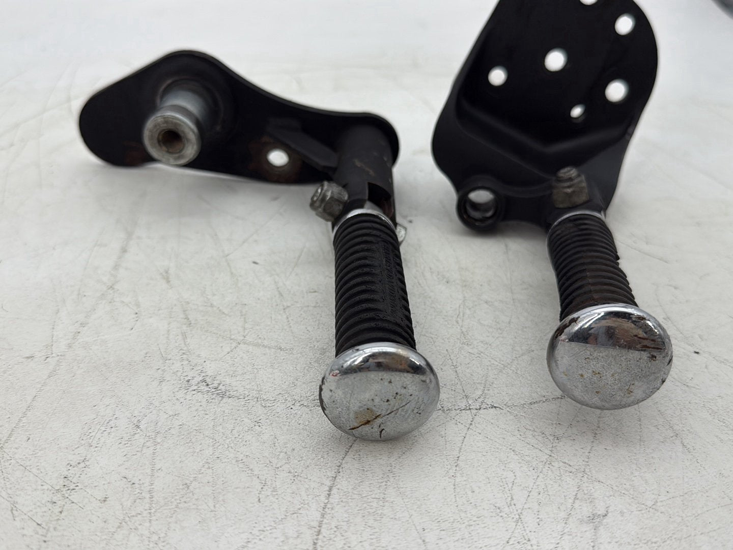 1997 Harley Softail Heritage Classic OEM Left &amp; Right Driver Step Foot Rest Pegs