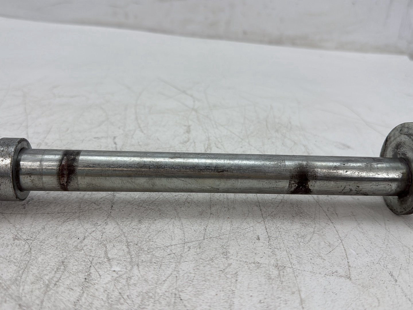 2005 Harley Electra Glide Touring Ultra FLHTCUI OEM Rear Wheel Axle Bolt Shaft