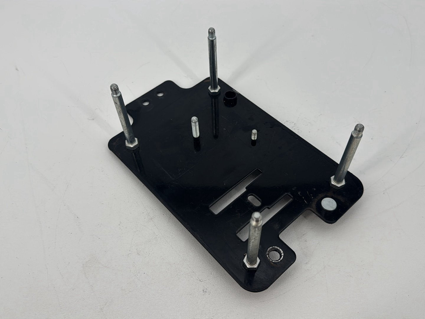 1999 - 2006 Harley-Davidson Dyna Low Rider Electrical Panel Holder Bracket Carrier Caddy 70986-99