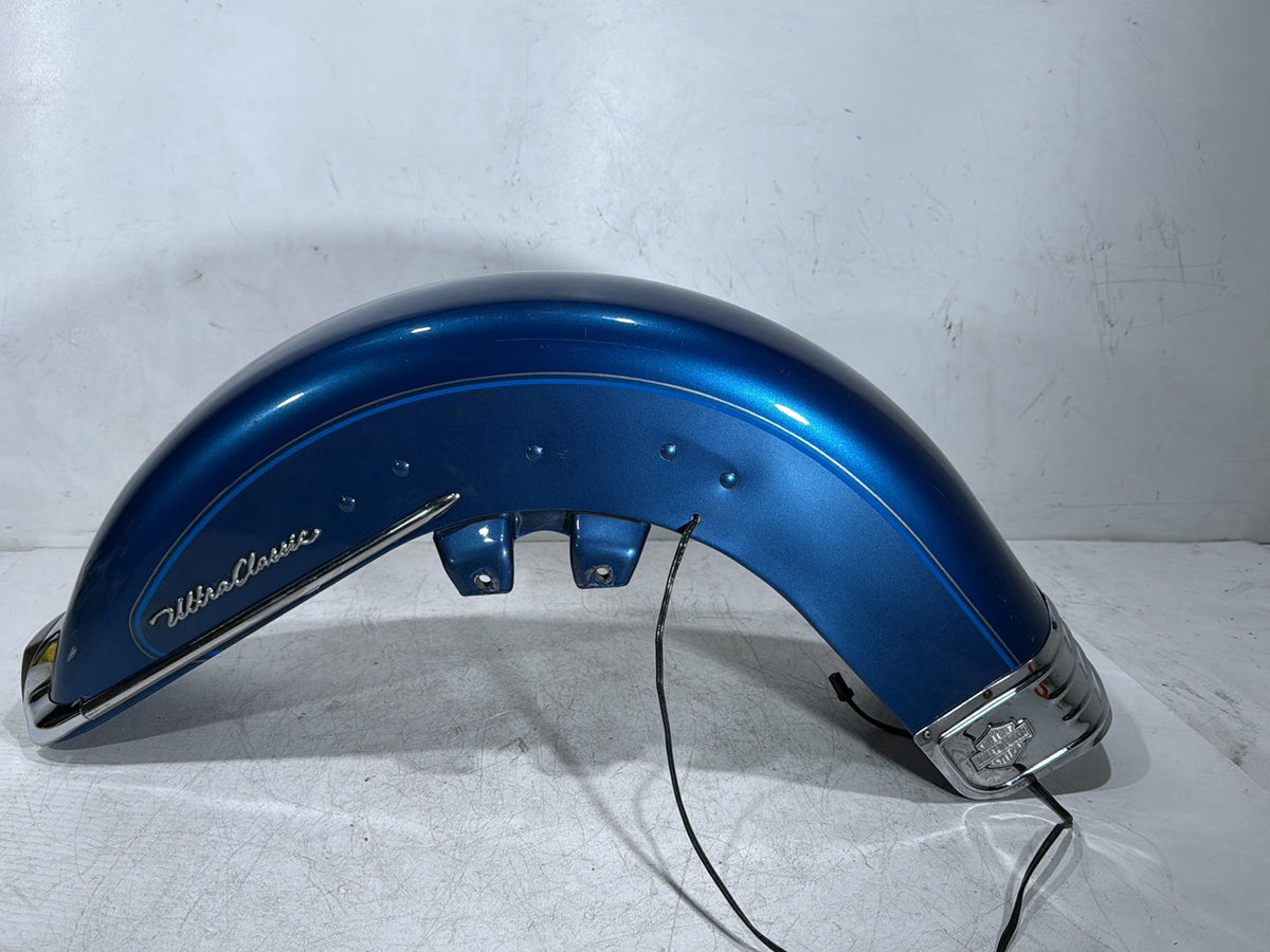 2006 Harley Electra Glide Touring Ultra FLHTCUI OEM Front Wheel Fender Shell Panel