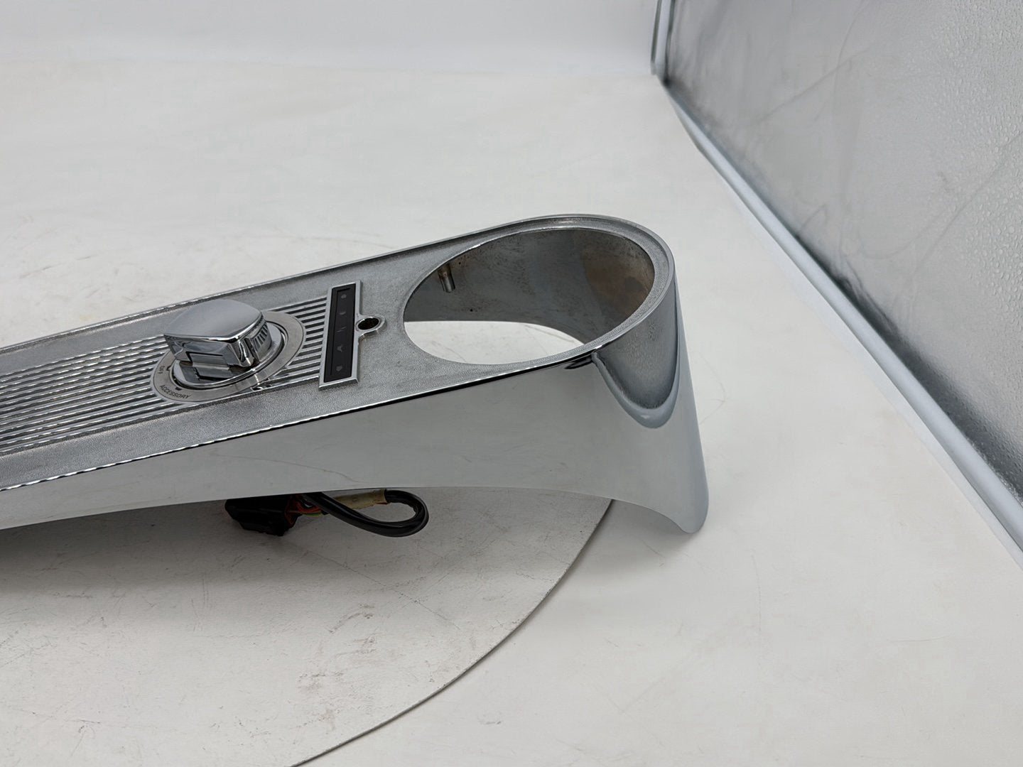 1999 - 2006 Harley-Davidson Touring Road King Classic Fuel Gas Tank Dash Console NOKey 60960-99