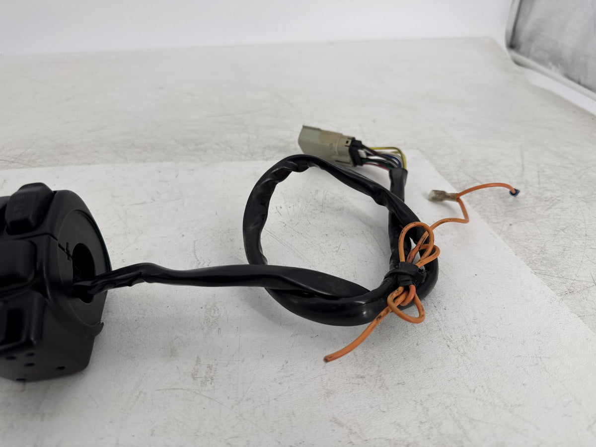13 Harley Street Glide Touring OEM Left Turn Signal Headlight Switches Controls