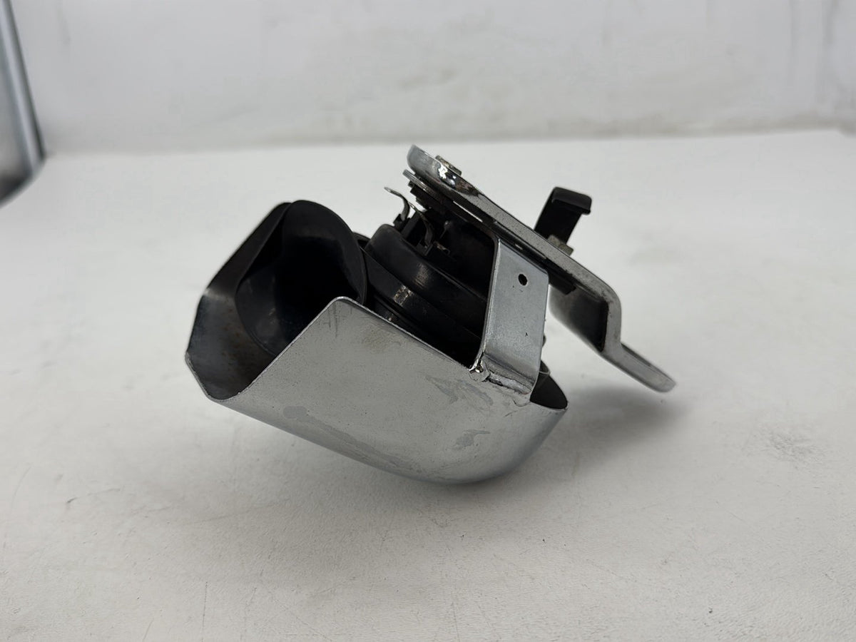2004 Harley Softail FLSTC Heritage Classic OEM Horn Signal Klaxon Chrome Cover