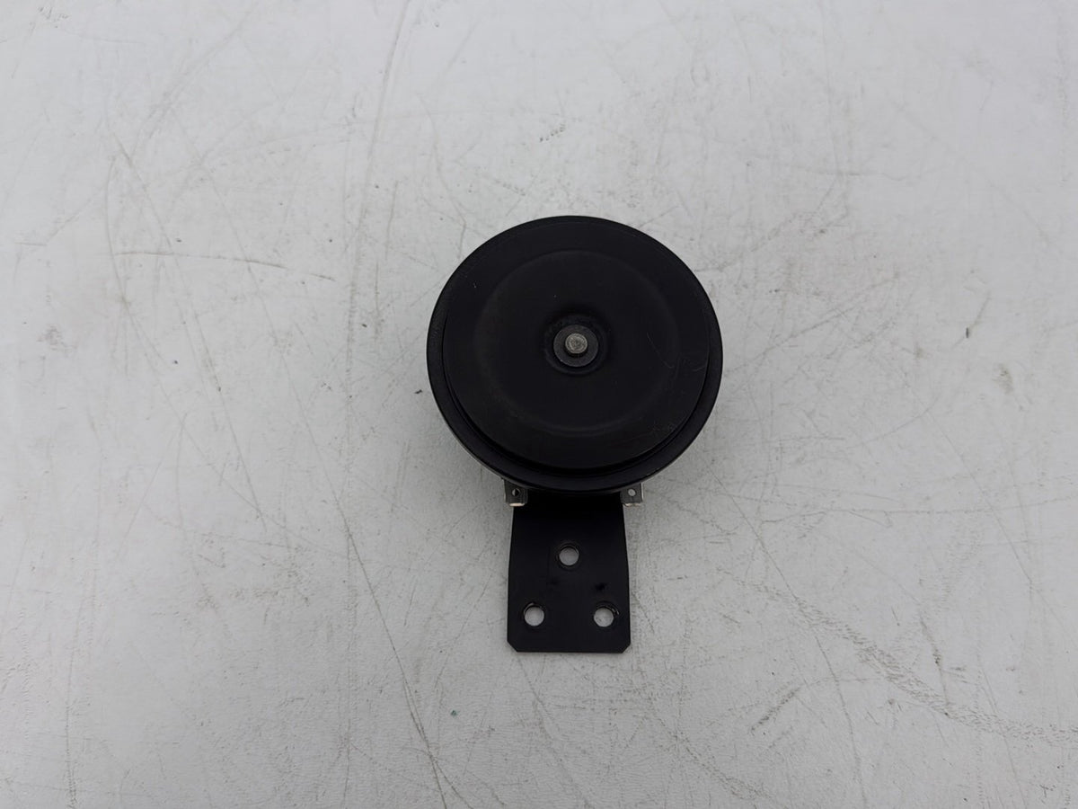 2006 Harley Sportster XL883C 883 Custom OEM Signal Horn Klaxon Beep 69043-96A