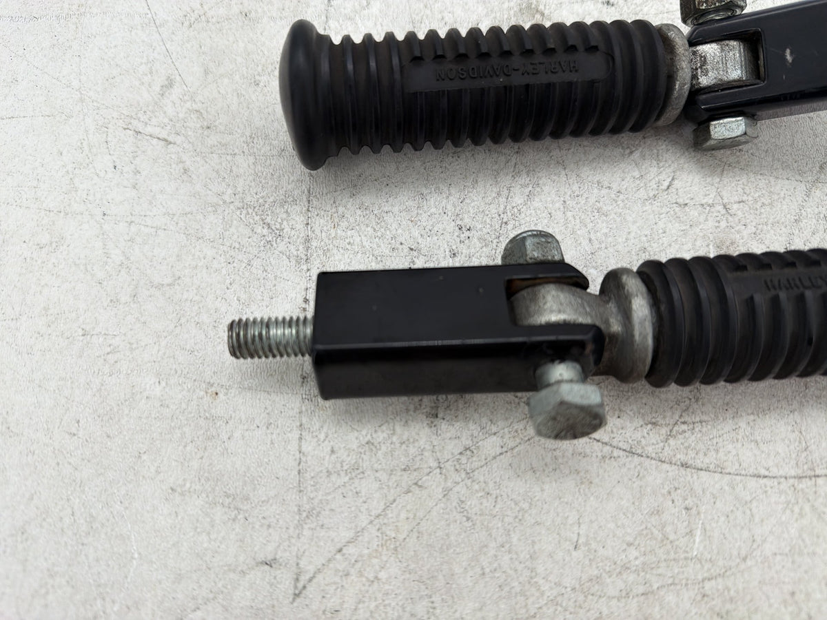 2000 Harley Sportster 1200 Custom XL1200C OEM Left & Right Step Foot Rest Pegs