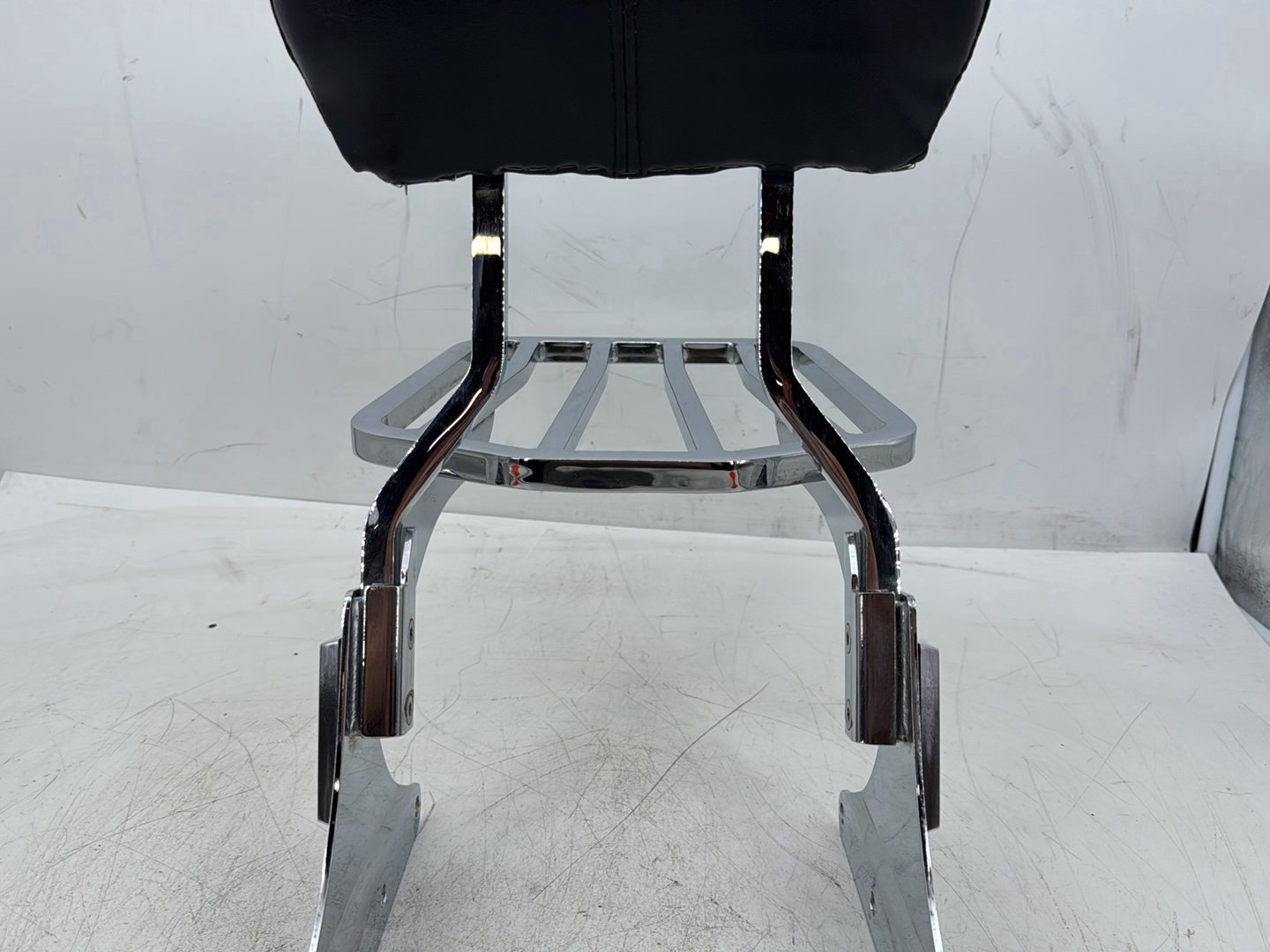 2007 Harley Softail Heritage Classic FLSTC OEM Rear Sissy Bar w/ Backrest Cushion Pad