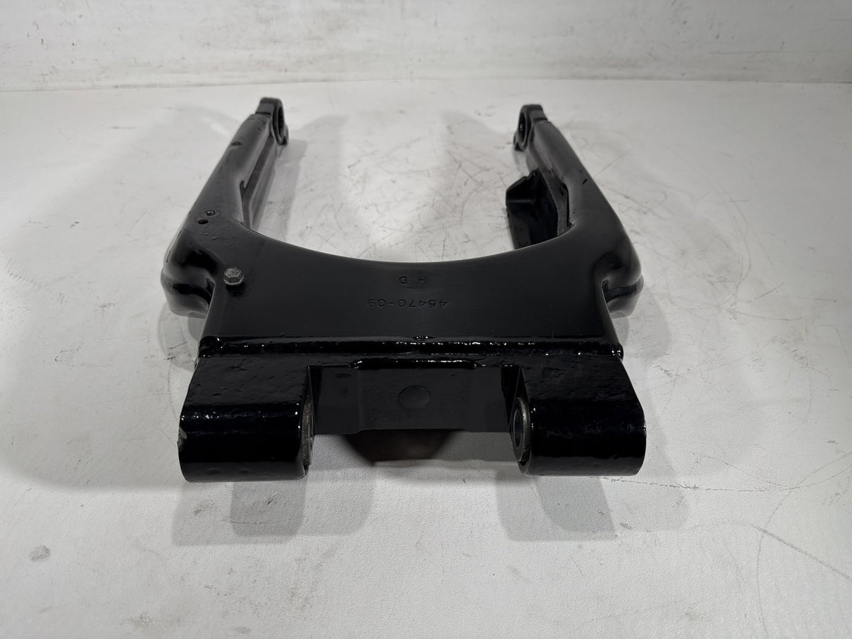 2014 Harley Electra Glide Touring Ultra OEM Rear Fork Swingarm Swing Arm