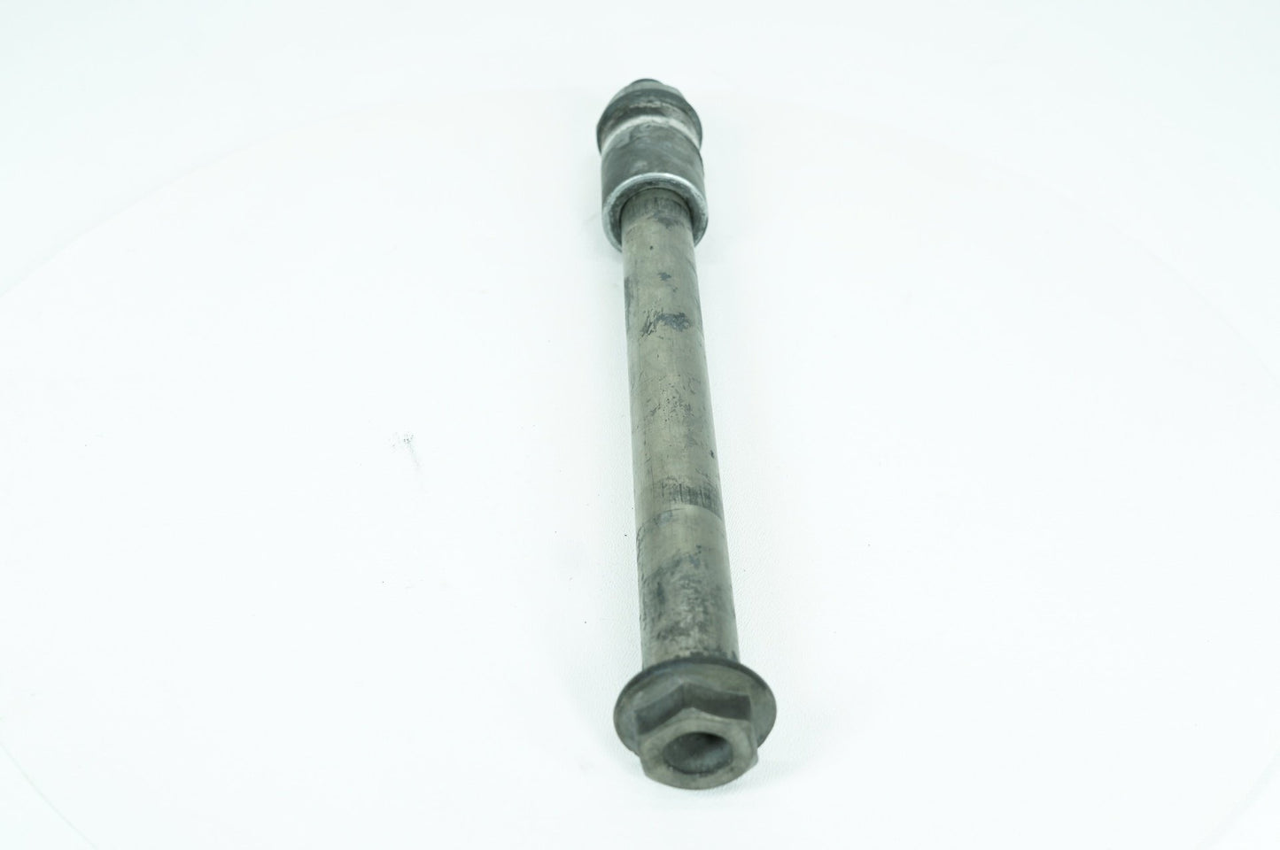 2004 - 2022 Harley-Davidson Sportster Iron 883 Rear Wheel Axle Bolt Shaft 41176-08