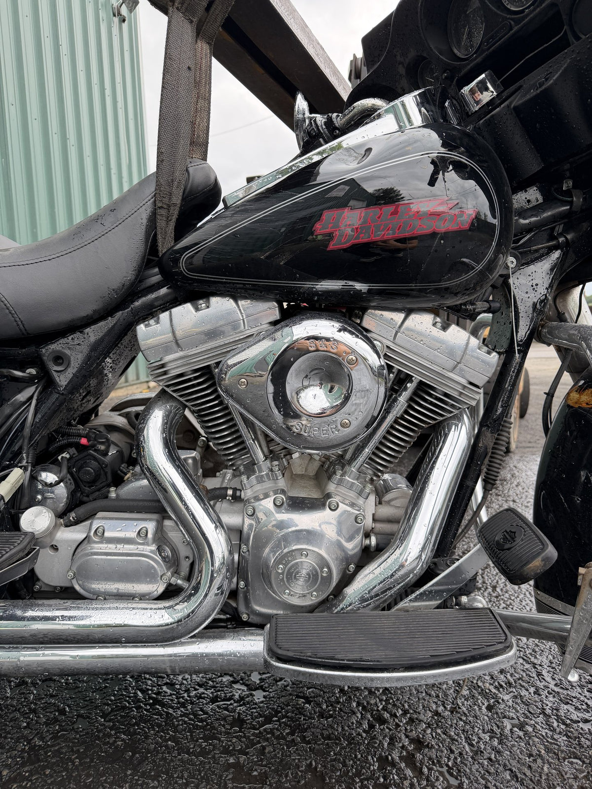 1999-2006 Harley-Davidson Electra Glide FLHT Touring