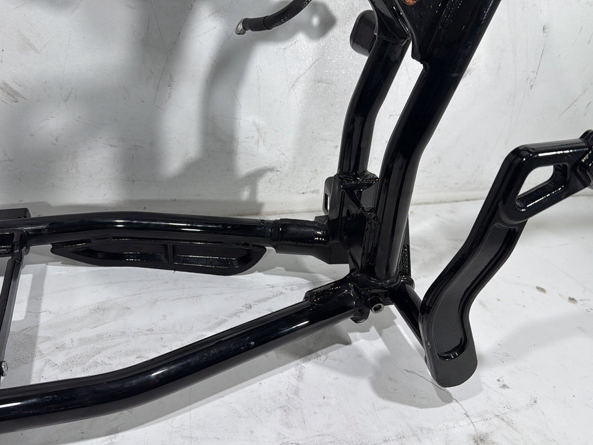2005 Harley Dyna Wide Glide FXDWG OEM Body Main Frame Chassis 32 degree C