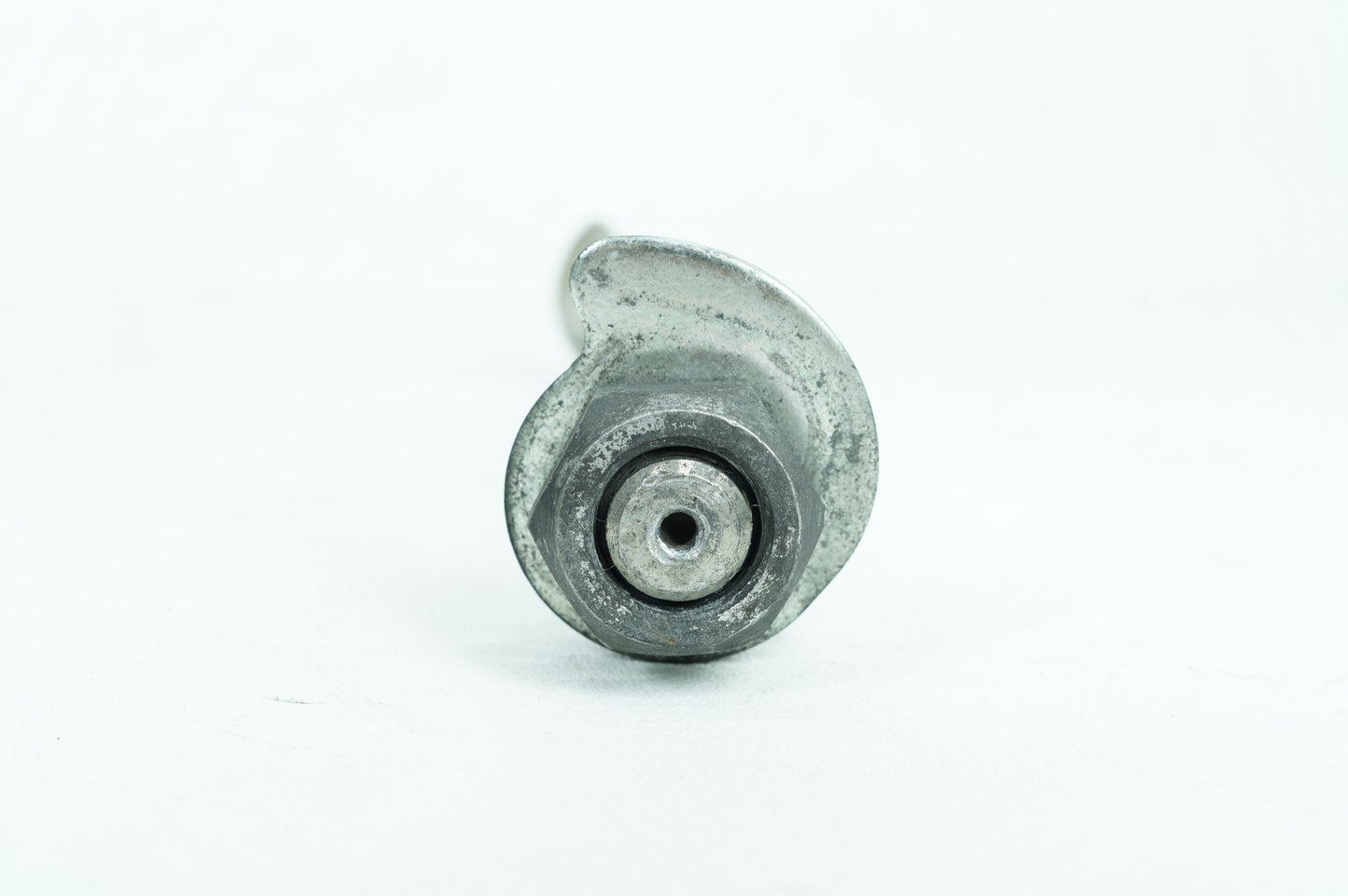 2012 - 2016 Harley-Davidson Touring Electra Glide Ultra Rear Wheel Axle Bolt Shaft  41056-09