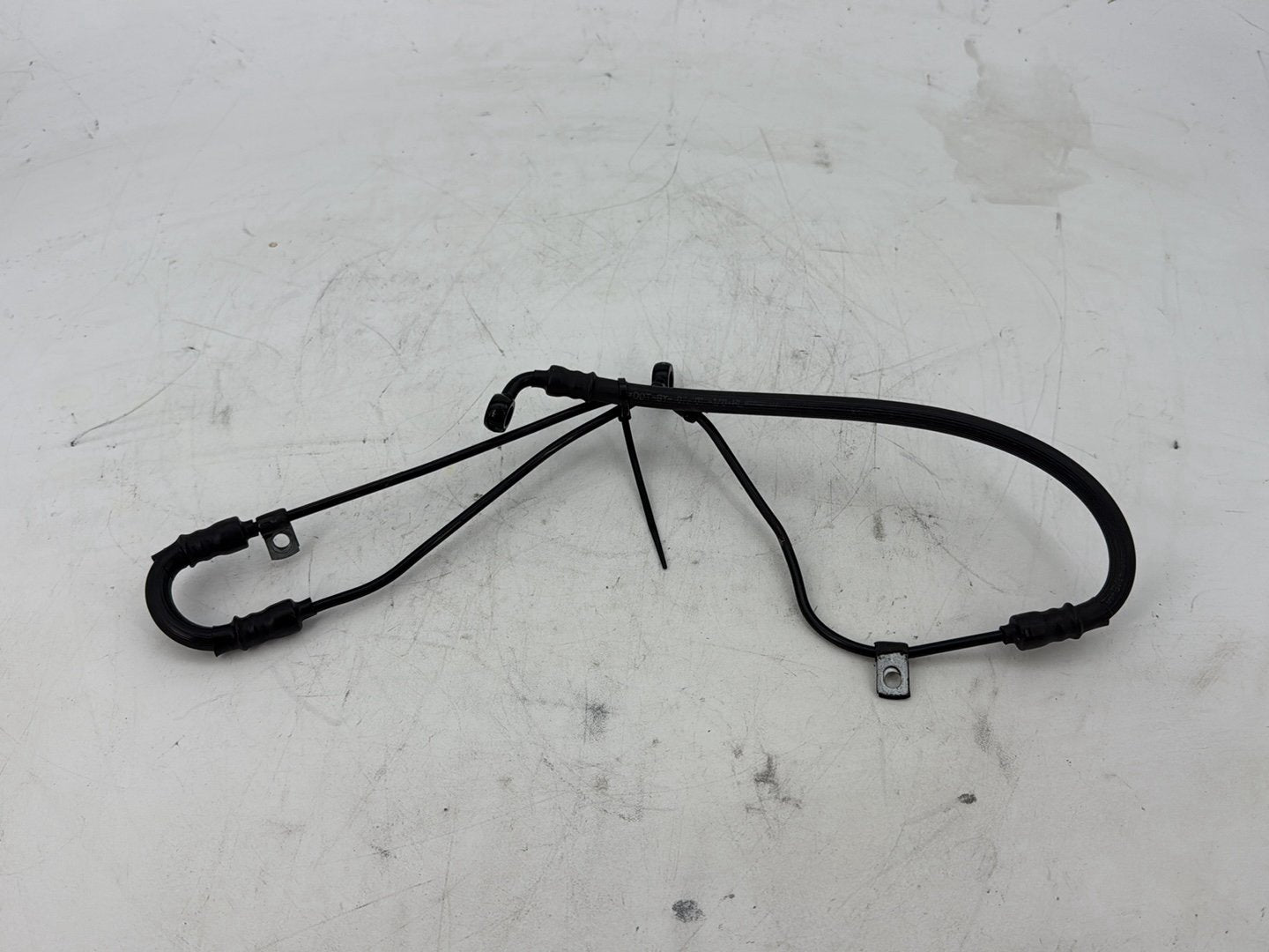 2002 Harley Heritage Softail Classic FLSTC OEM Front Brake Hose Line Pipe