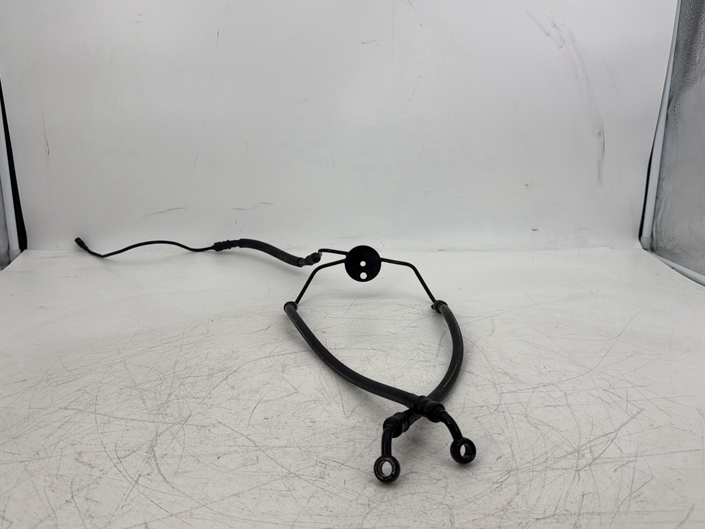 2004 Harley Touring FLHT Electra Glide OEM Front Brake Hose Line Pipe