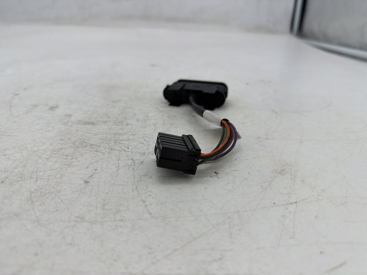 2010 Harley Electra Glide Touring Ultra OEM Dash Indicator Lamp Wire Plug In