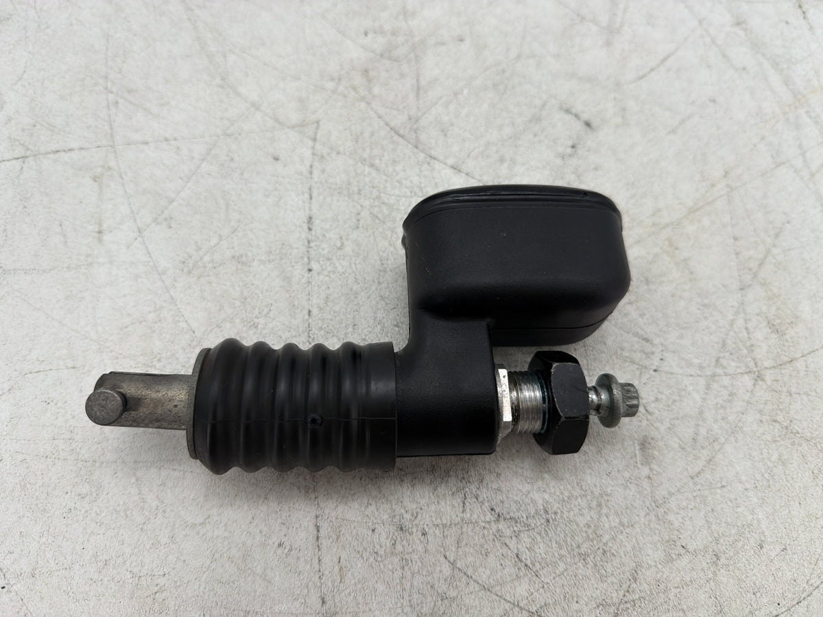 2004 Harley Heritage Softail Classic OEM Rear Brake Master Cylinder Reservoir