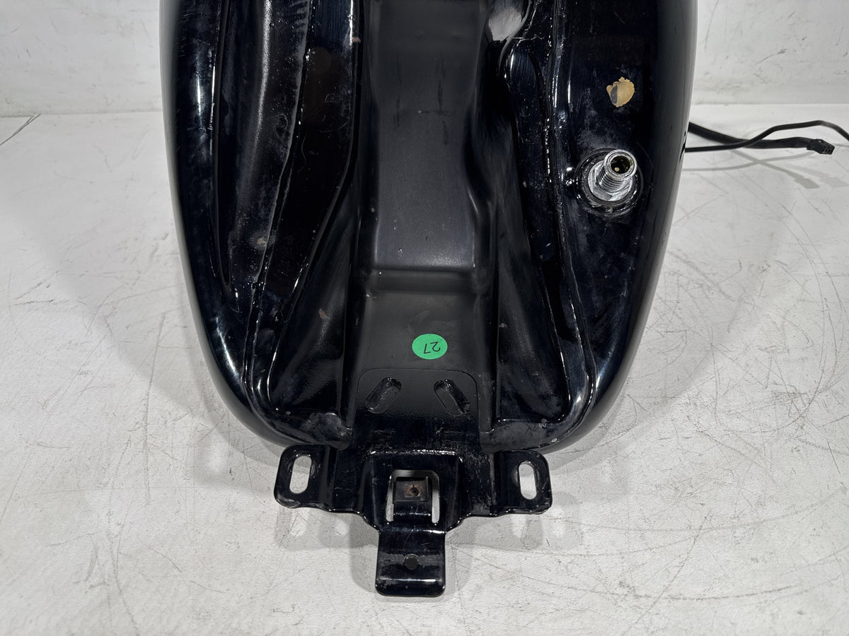 2011 Harley Street Glide Touring FLHX-103 OEM Fuel Gas Tank Gasoline Reservoir