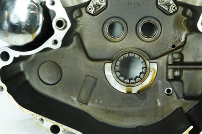 2000 - 2006 Harley-Davidson Softail Deuce Crankcase Shaft Engine Motor Cover 853567-C