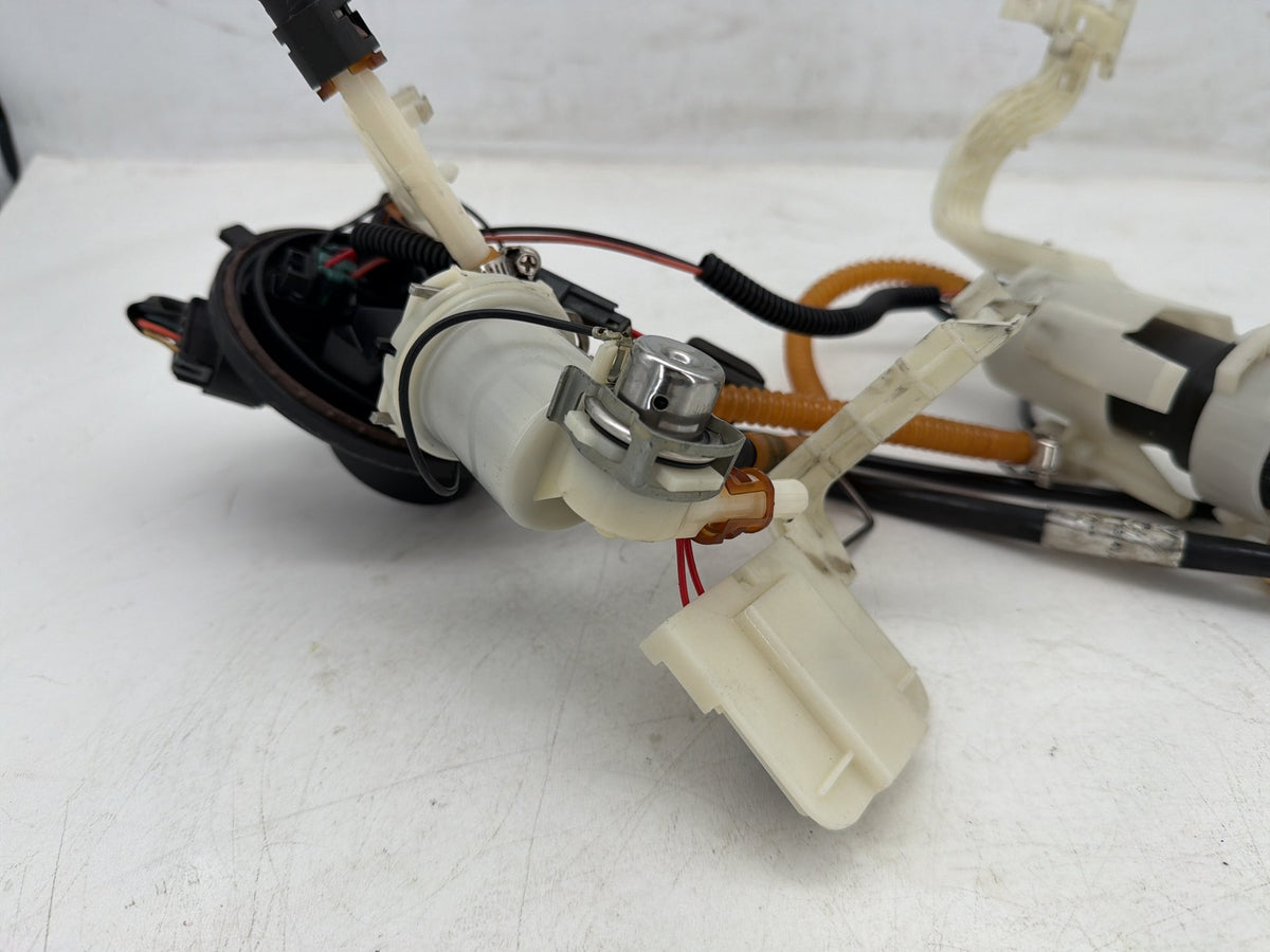 10 Harley Electra Glide Touring Ultra OEM Fuel Pump Gas Gasoline Petrol Sending