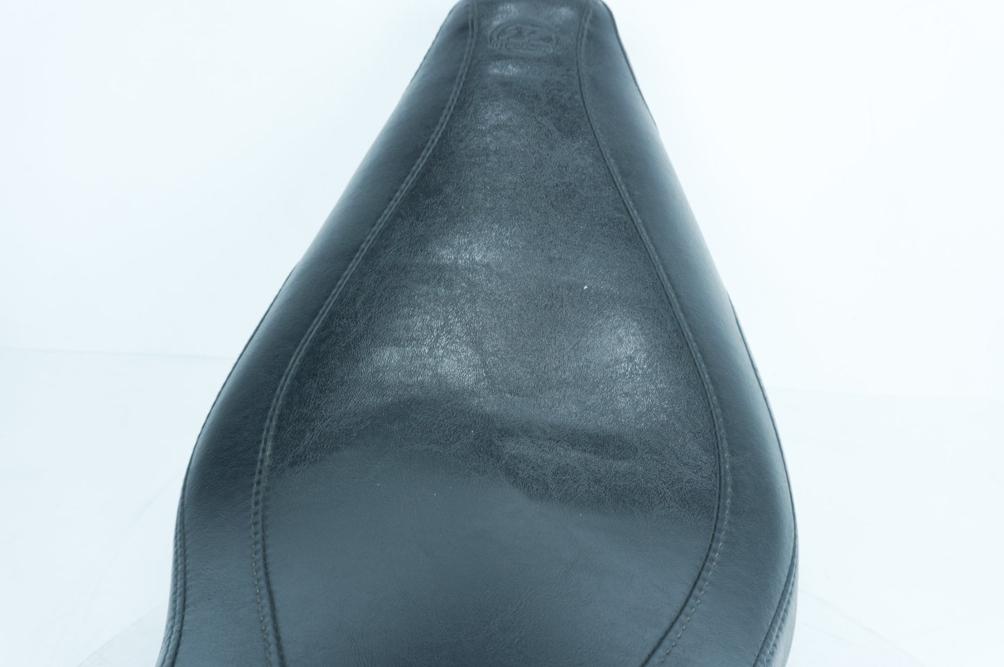 1999 - 2006 Harley-Davidson Softail Night Train Passenger Rider Driver Seat Saddle MUSTANG