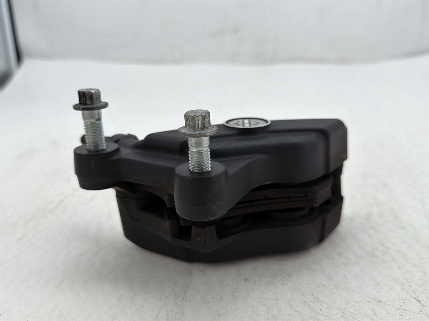 2013 Harley Street Glide Touring FLHX OEM Front Left 1 Brake Caliper