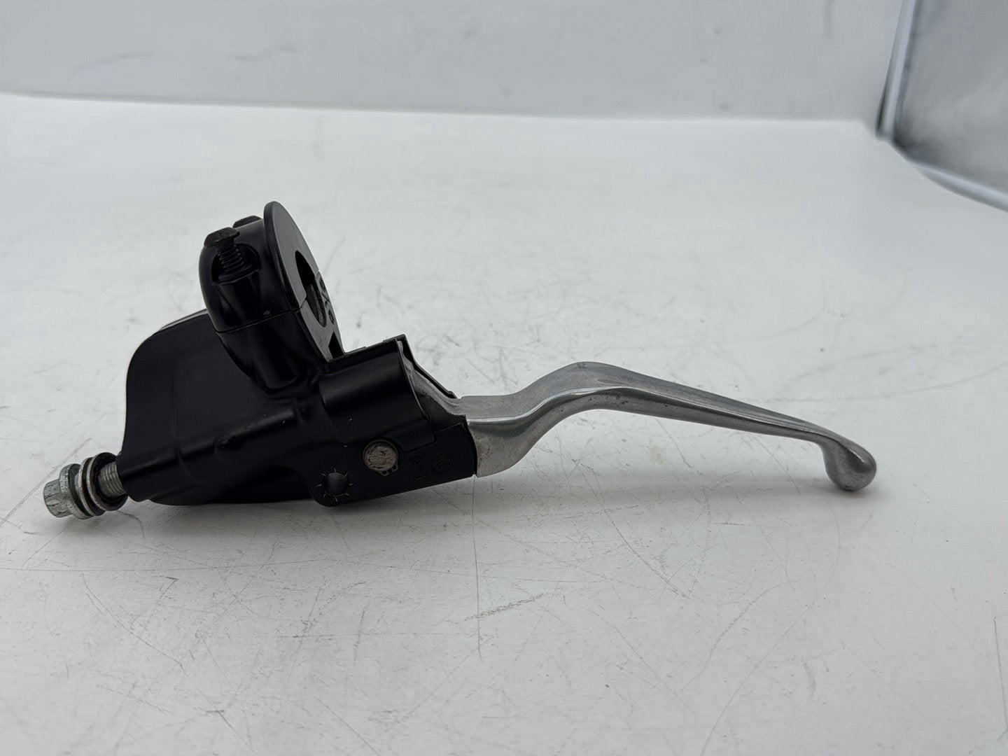 2002 Harley Dyna FXD Super Glide OEM Front Right Brake Lever Master Cylinder