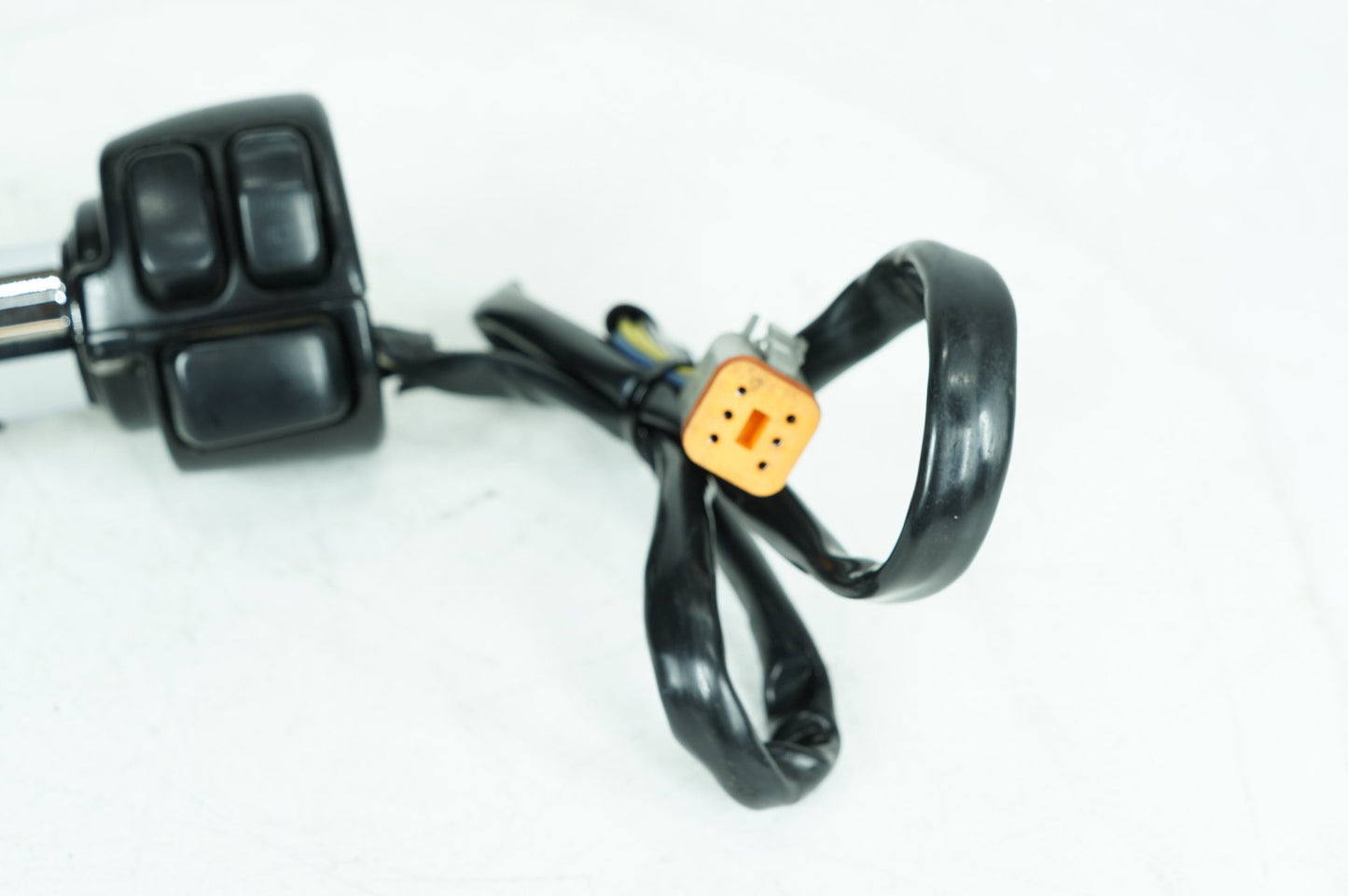 2004 - 2013 Harley-Davidson Sportster Custom Left Turn Signal Headlight Switches Controls 71682-06A