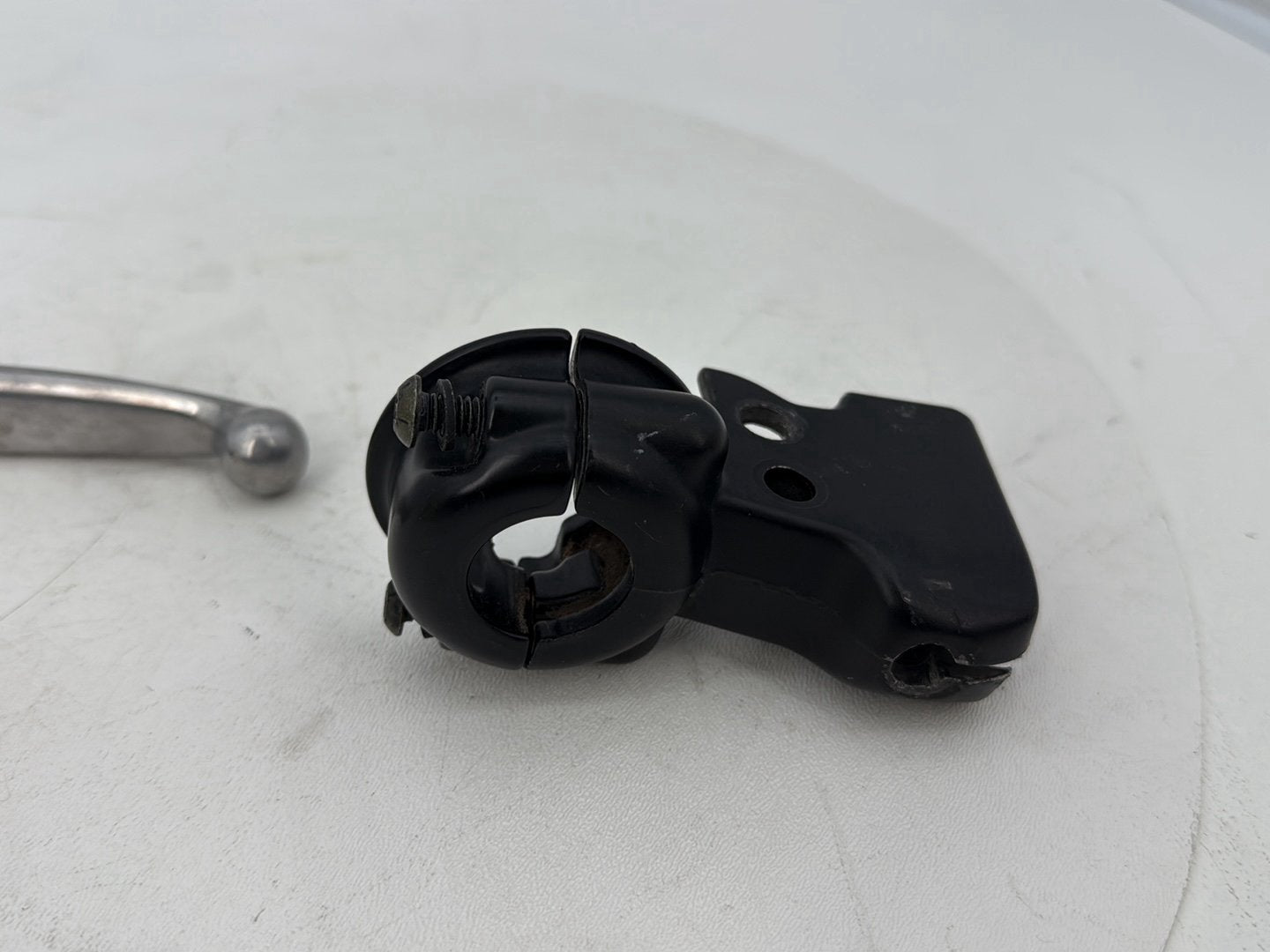 2007 - 2011 Harley-Davidson Touring Electra Glide Ultra Front Left Hand Clutch Control Lever 38700-08A