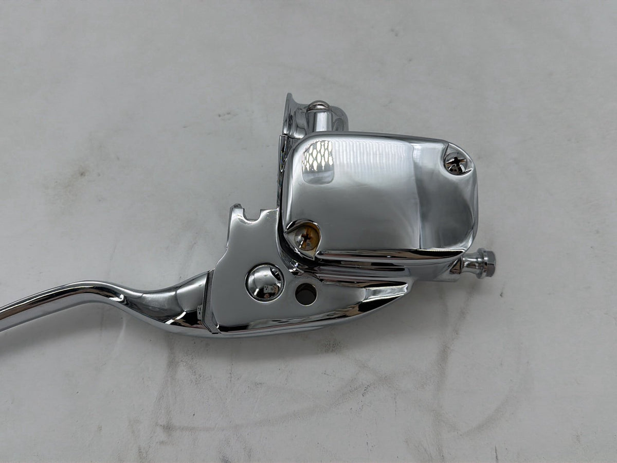 07 Harley Street Glide Touring FLHX OEM Front Right Brake Lever Master Cylinder