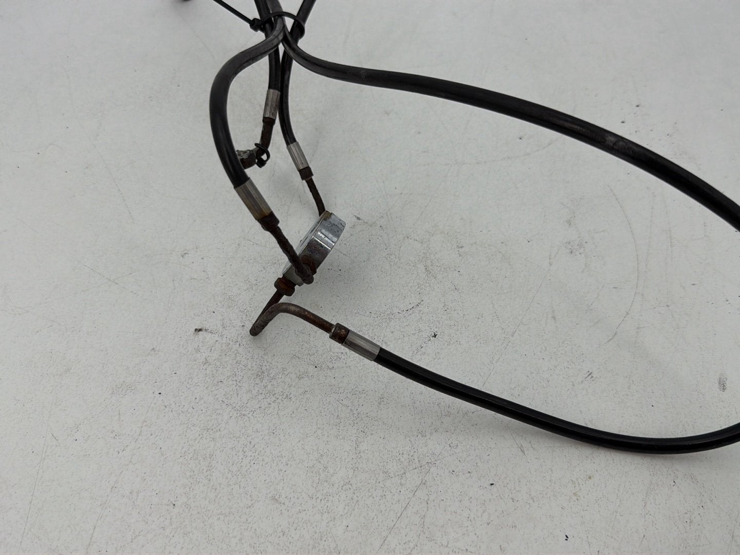 2007 - 2012 Harley-Davidson Touring Street Glide Front Brake Hose Line Pipe