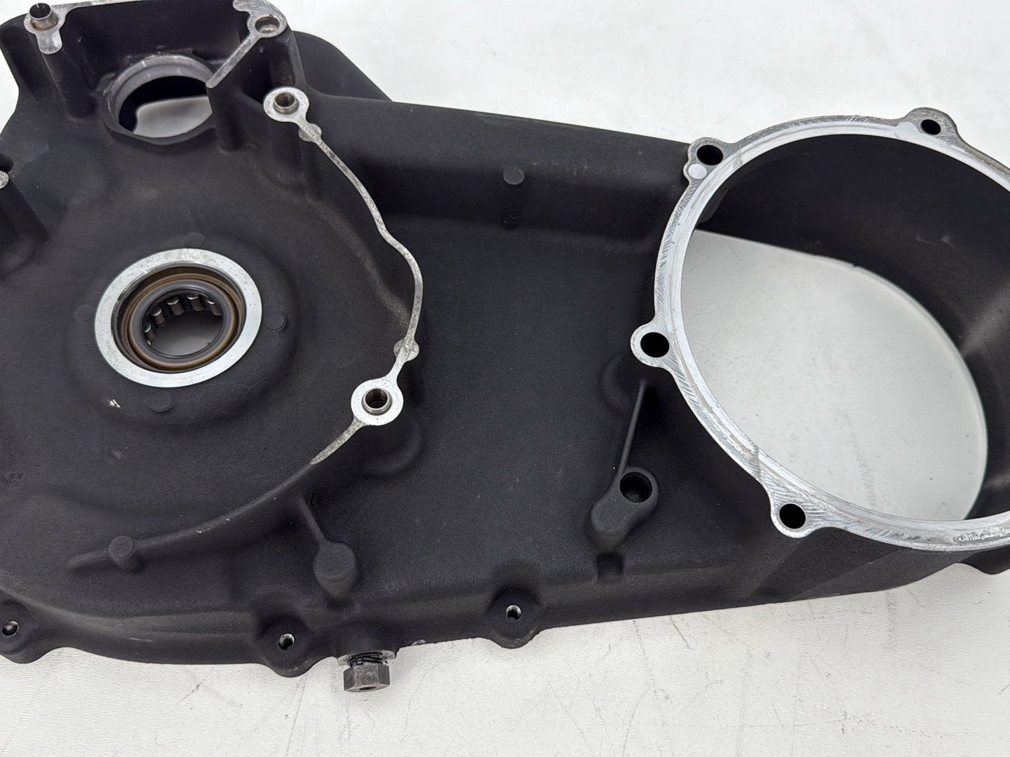 2011 Harley Electra Glide Ultra FLHTK OEM Inner Primary Clutch Cover