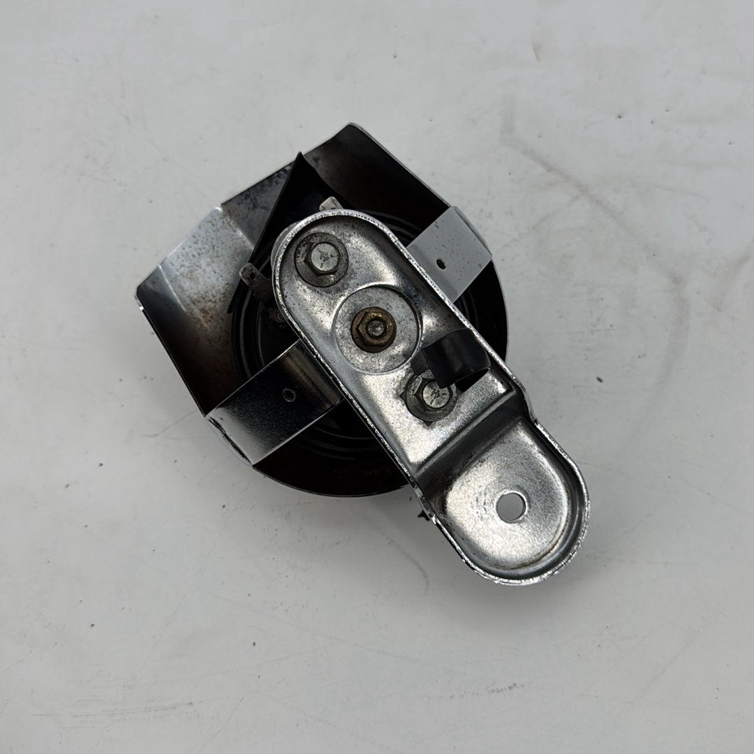 1991 - 2003 Harley-Davidson Sportster Base 1200 Horn Signal Klaxon Chrome Cover  	69012-93A