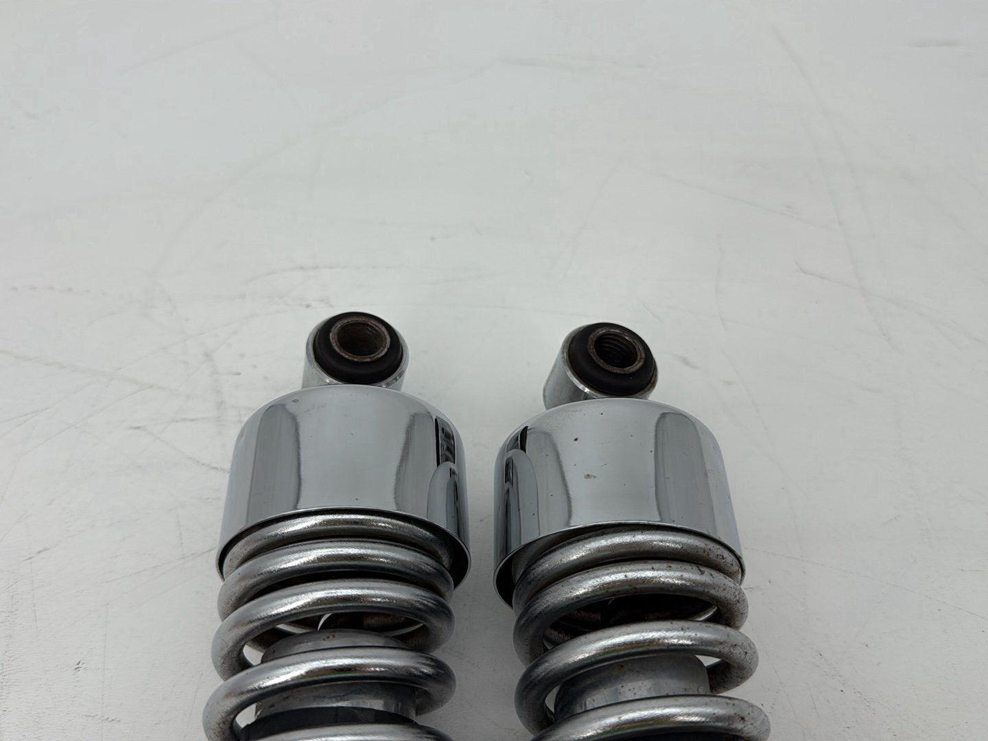 2004 - 2013 Harley-Davidson Sportster 1200 Custom Rear Left Right Shock Absorbers 54568-04