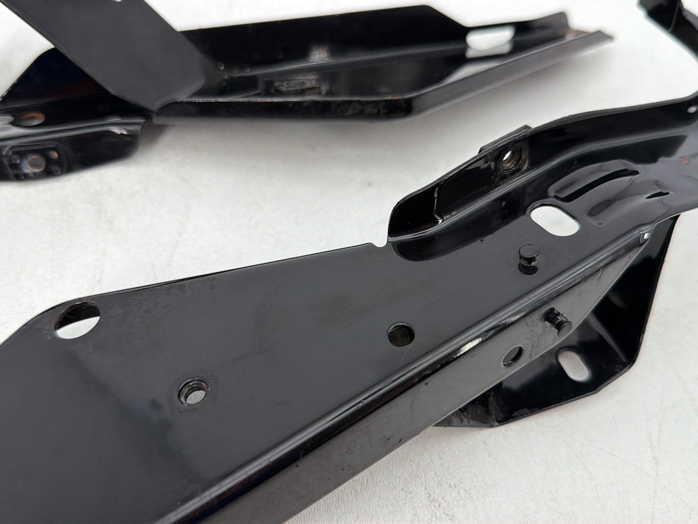 2007 - 2012 Harley-Davidson Touring Street Glide Right Left Fairing Support Brackets 58478-96A