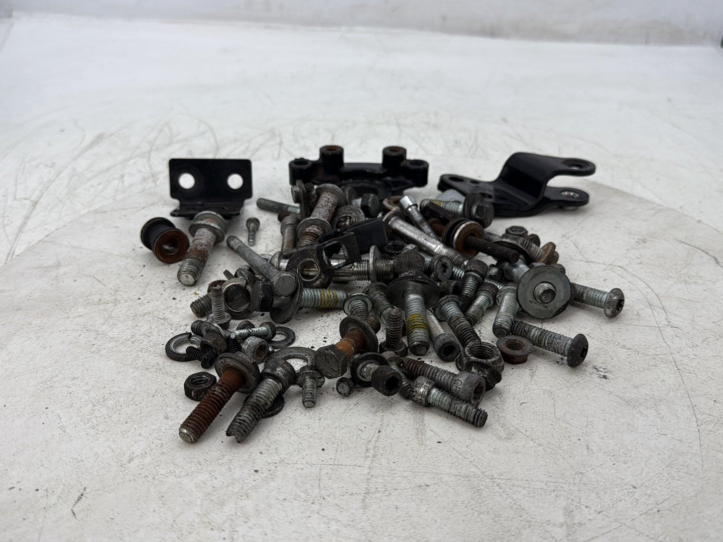 07 Harley Electra Glide Touring Ultra FLHTCUI OEM Hardware Bolts Nuts &amp; Brackets