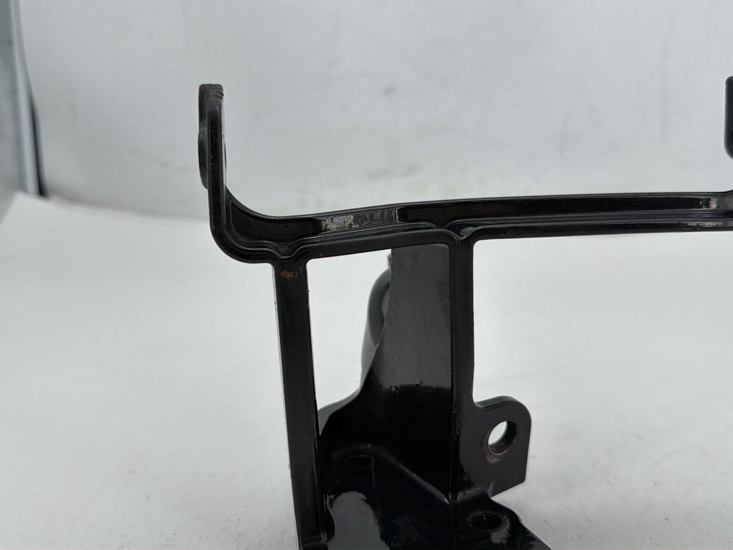 2011 Harley Heritage Softail Classic FLSTC OEM Left 1 Footboard Mount Bracket