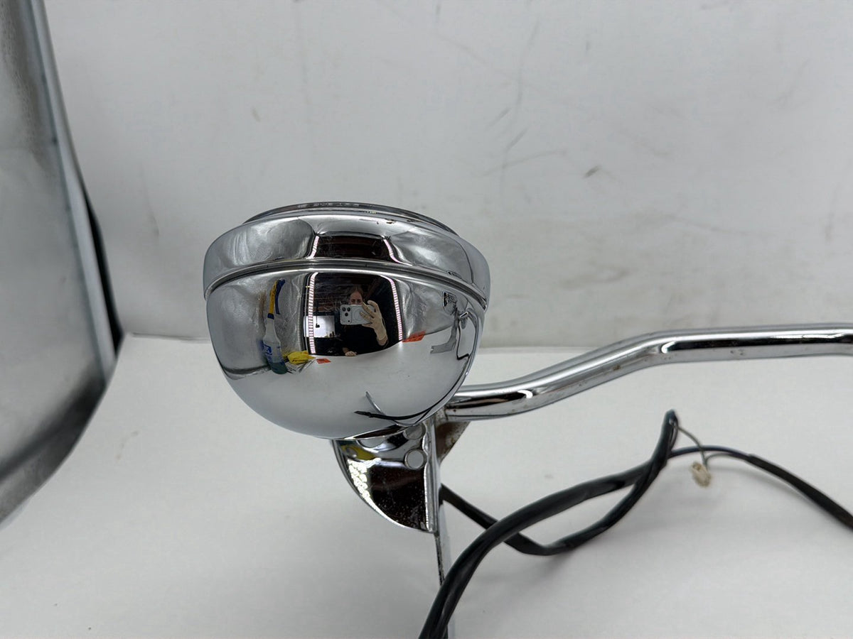 2005 Harley Electra Glide Touring OEM Front Turn Signal Indicators Aux Light Bar