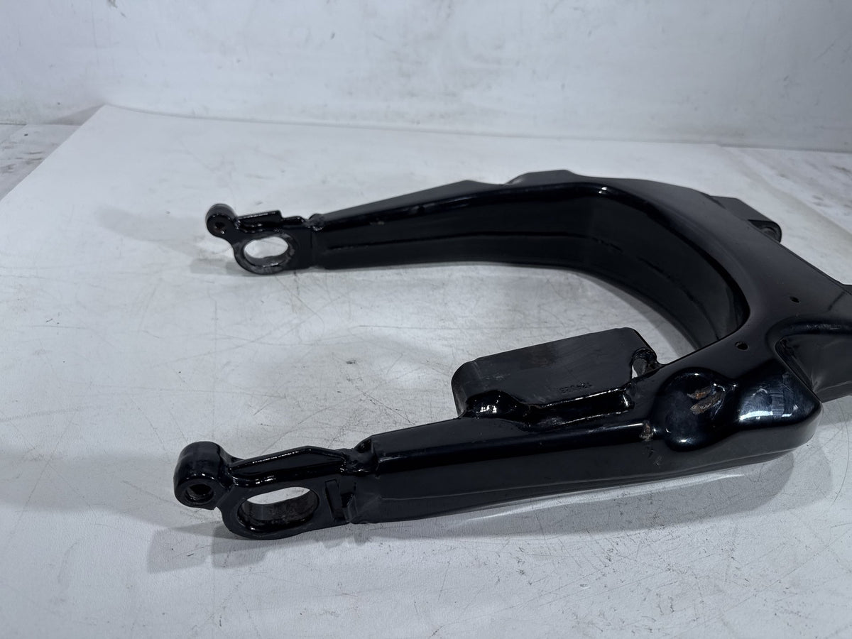 2010 Harley Road King Touring Police OEM Rear Fork Swingarm Swing Arm