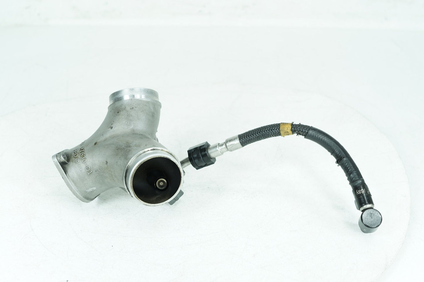 1999 - 2006 Harley-Davidson Touring Road King  Intake Manifold Thermostat Housing 27630-01