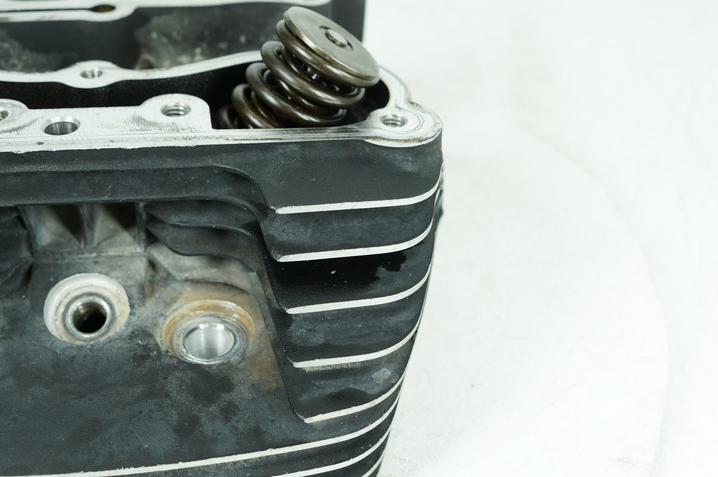 1999 - 2006 Harley-Davidson Touring Road King Classic Rear Twin Cam Engine Cylinder Head 16725-99