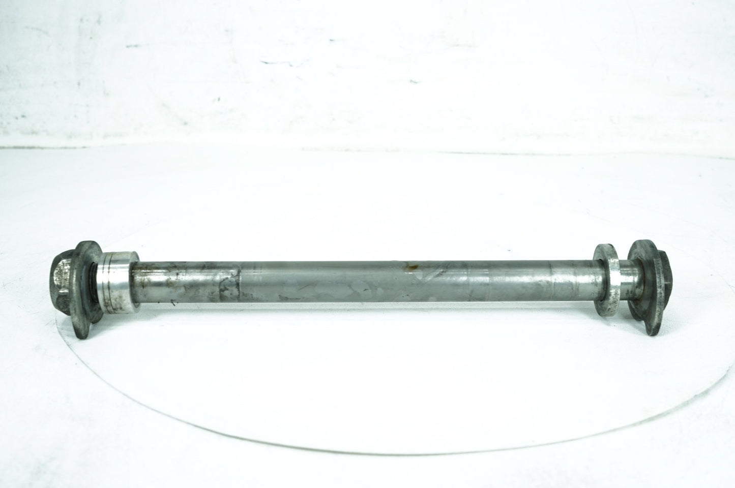 2007 - 2013 Harley-Davidson Touring Electra Glide Classic Rear Wheel Axle Bolt Shaft 41056-09