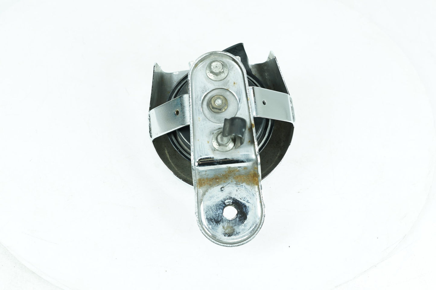 1999 - 2006 Harley-Davidson Softail Deluxe Horn Signal Klaxon Chrome Cover  	69012-93A