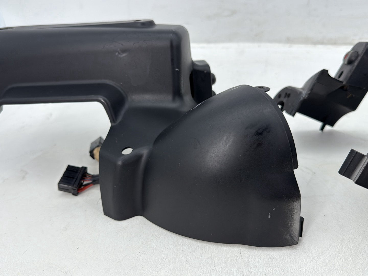 2005 Harley Road Glide Touring FLTRI OEM Left & Right Headlamp Nacelle Covers