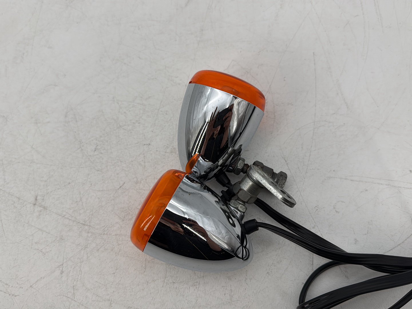 1999 - 2006 Harley-Davidson Dyna Super Glide Front Left Right Turn Signal Indicators 68972-00